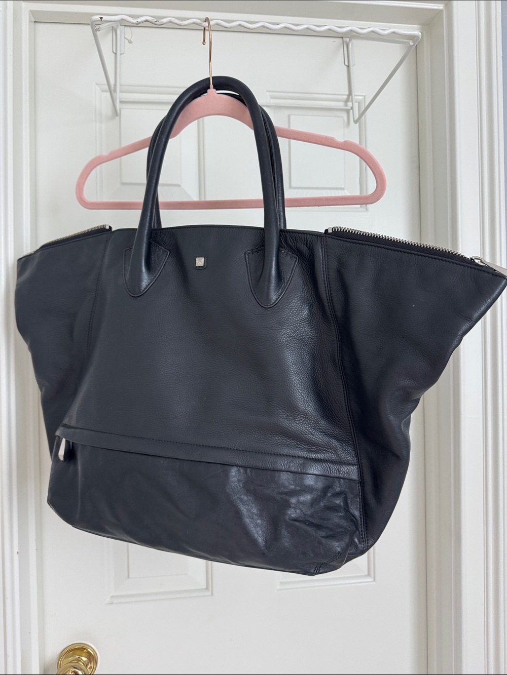 Pour La Victoire Black Leather Nouveau Zipper Tote / Shoulder Bag